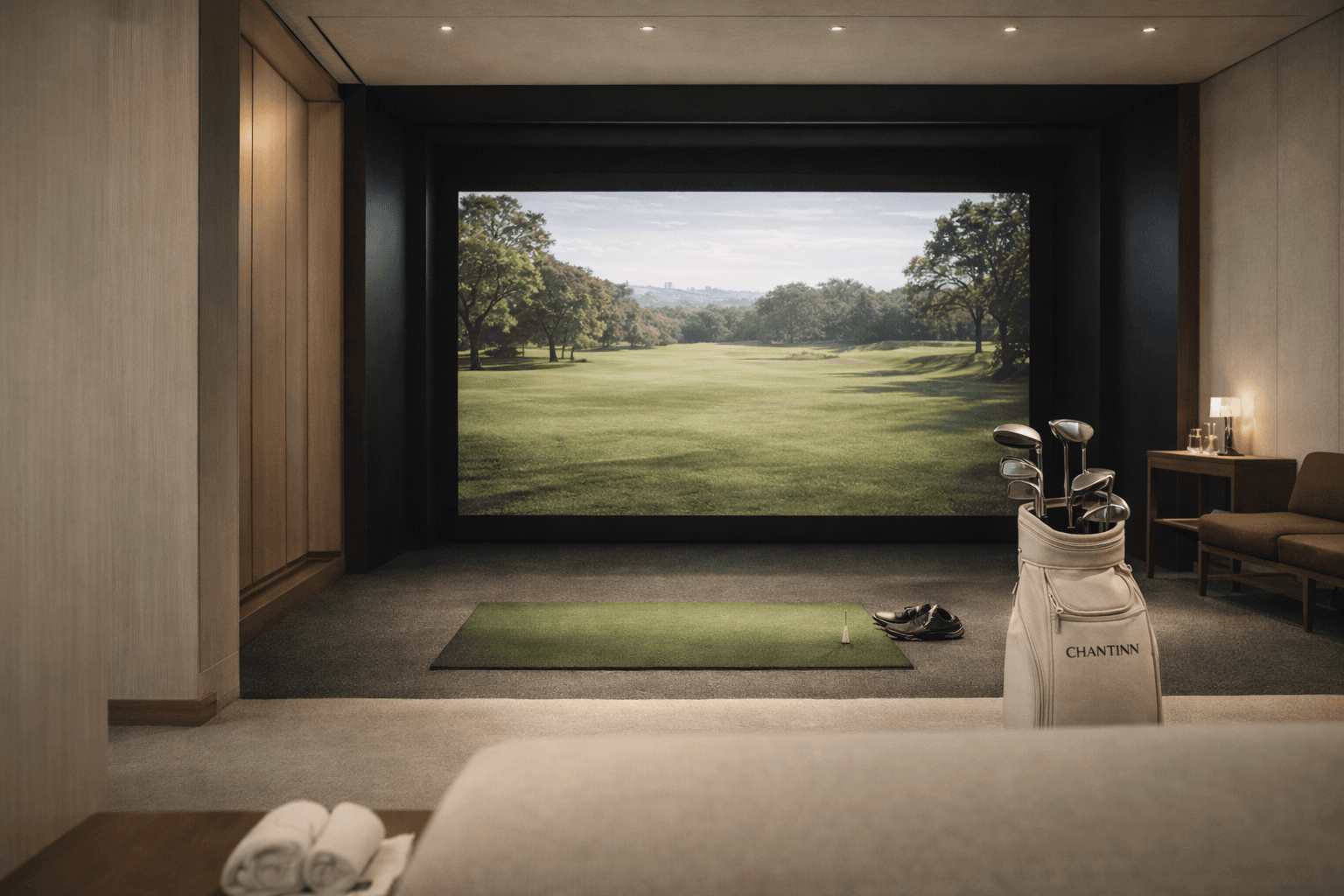 Indoor golf studio